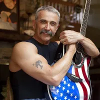 Aaron Tippin