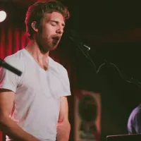Andrew Belle