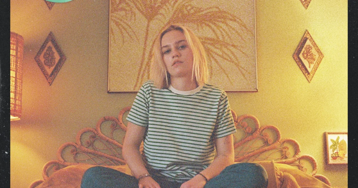 Header Banner Carlie Hanson