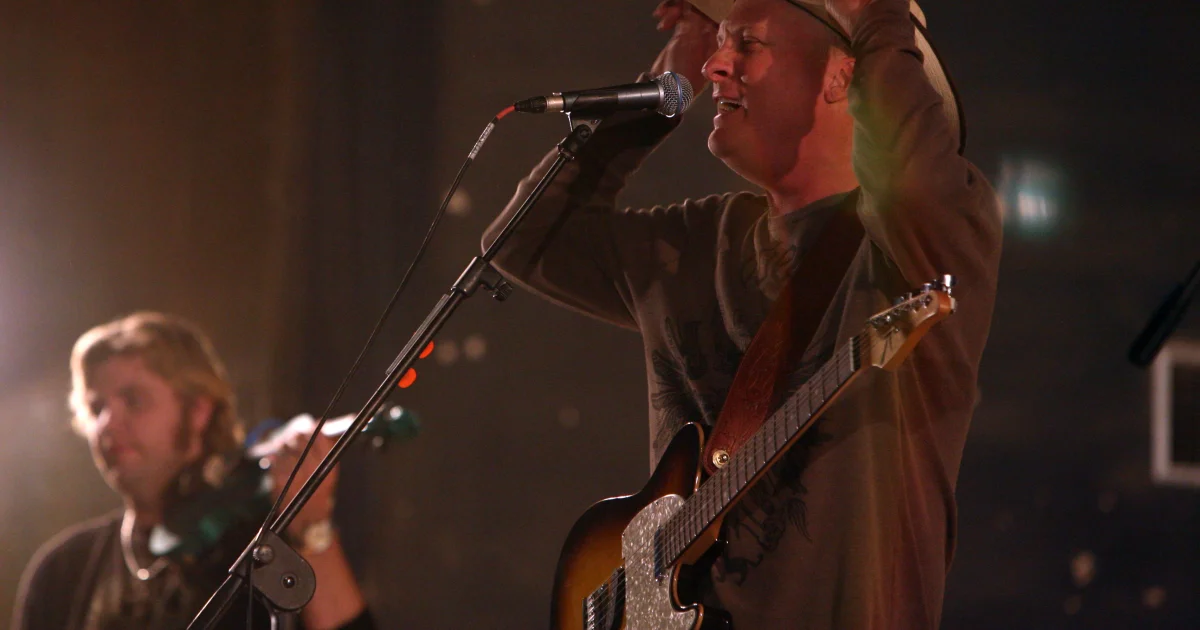 Header Banner Charlie Robison