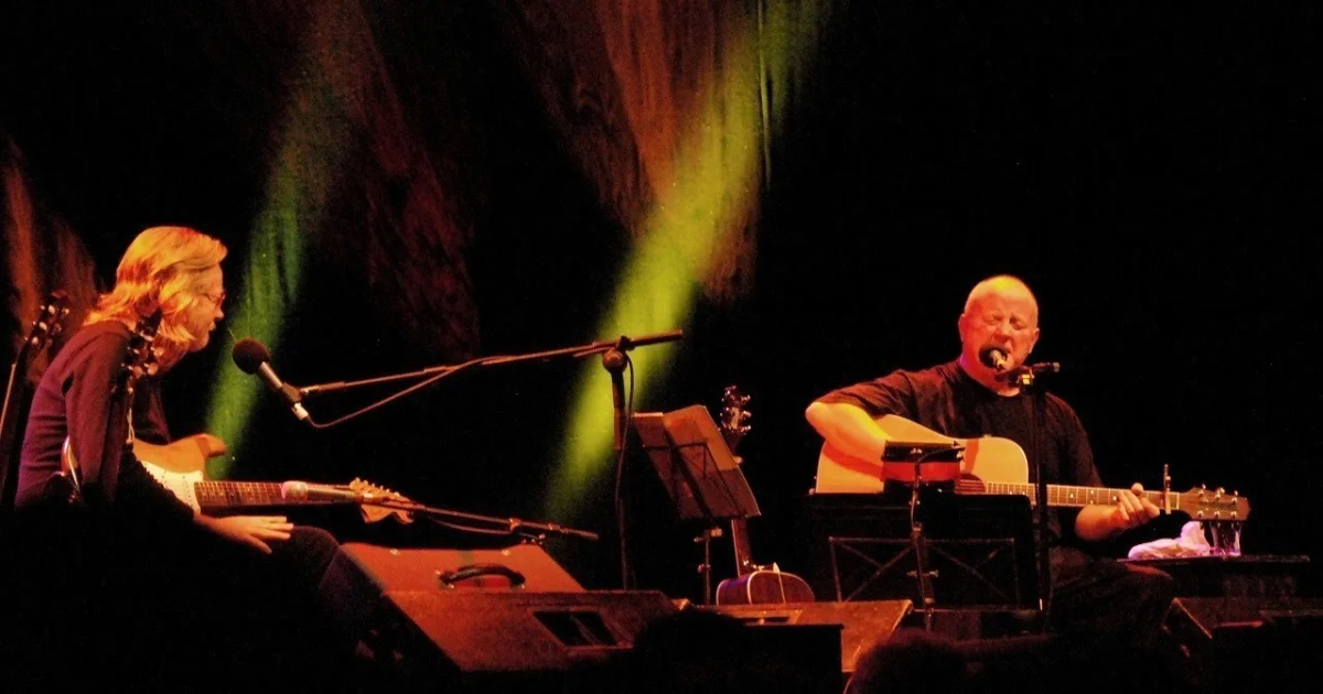 Header Banner Christy Moore