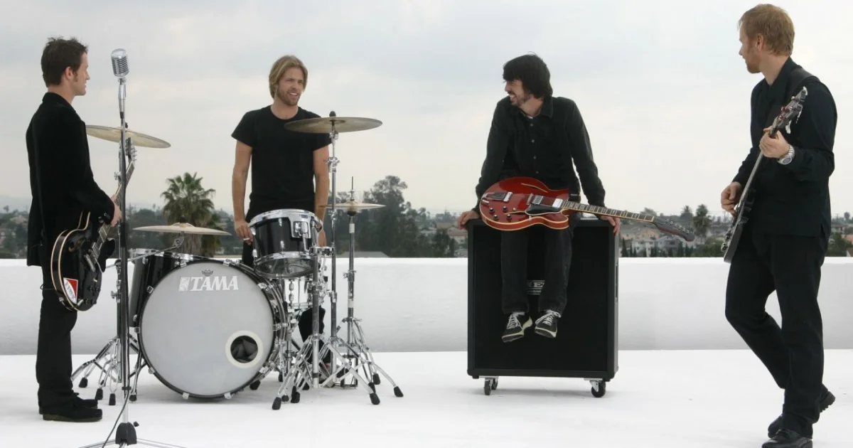 Header Banner Foo Fighters