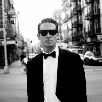 In The Middle - G-Eazy