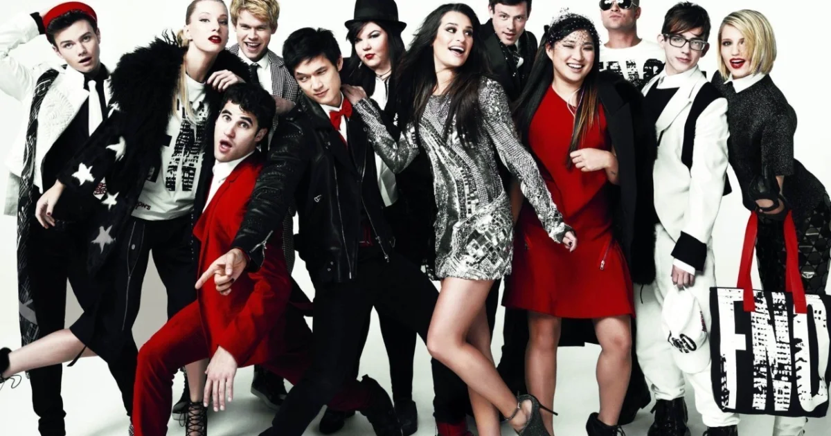 Header Banner Glee Cast