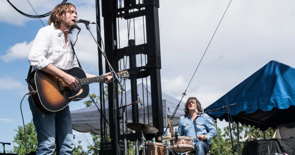 Header Banner Hayes Carll