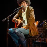 Hayes Carll