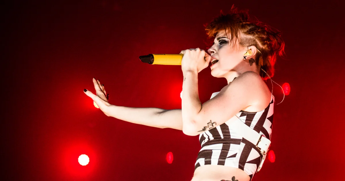 Header Banner Hayley Williams