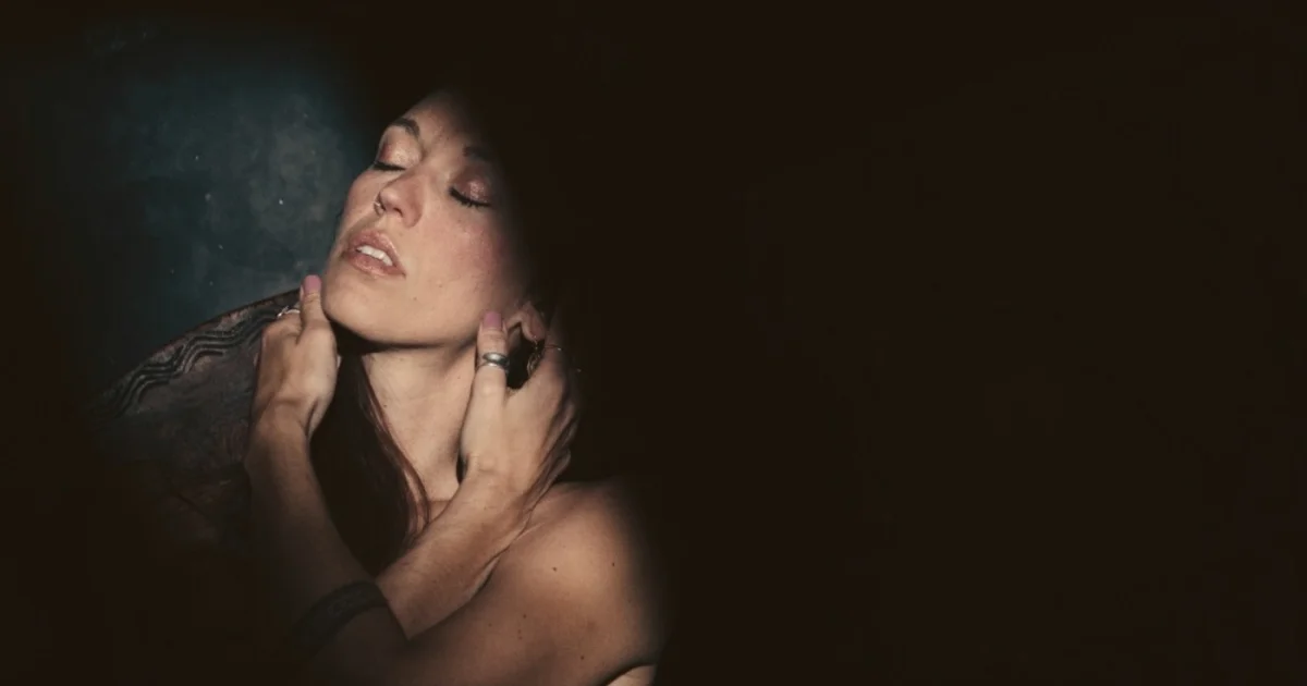 Header Banner Ira Wolf