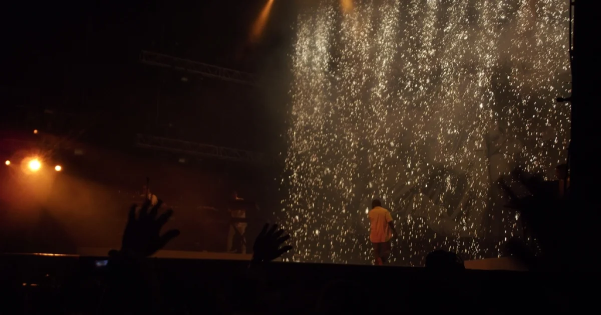 Header Banner Kanye West