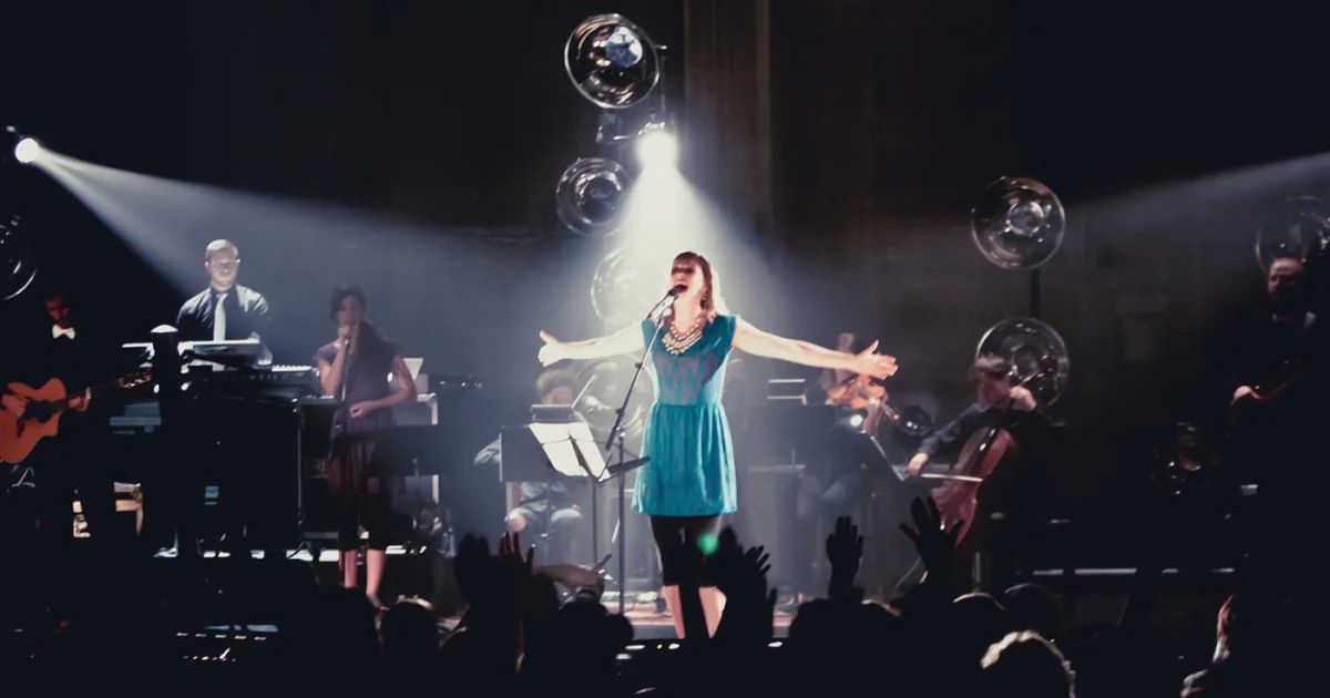 Header Banner Kim Walker