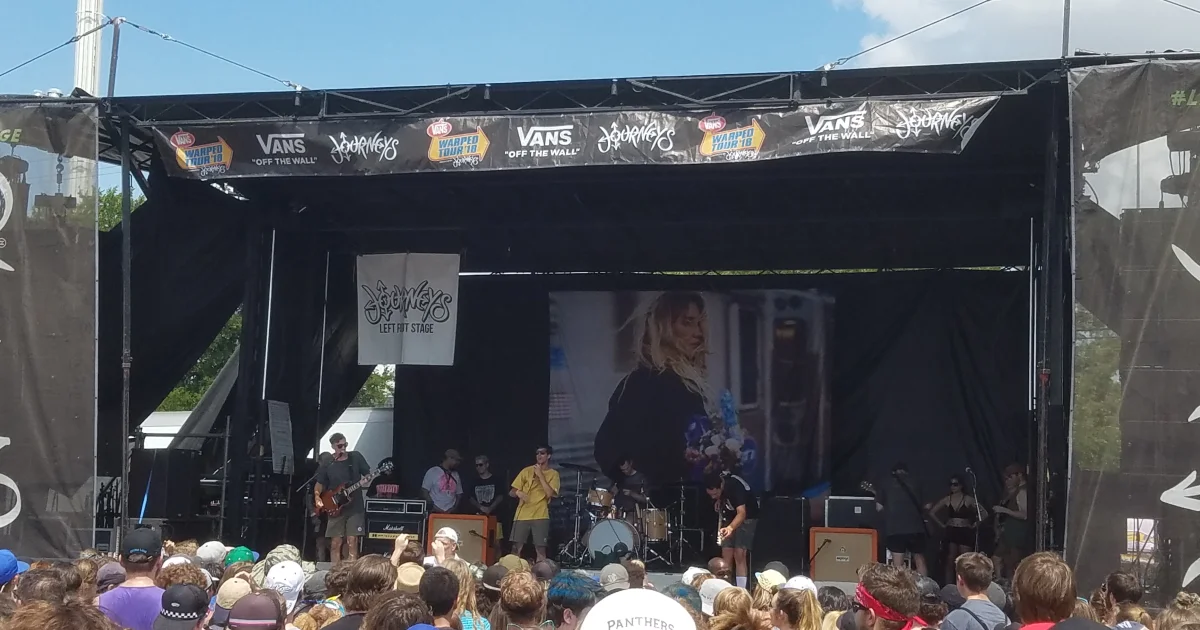 Header Banner Knuckle Puck