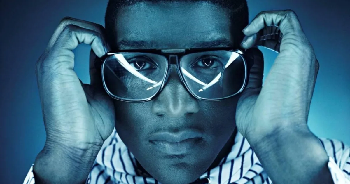 Header Banner Labrinth