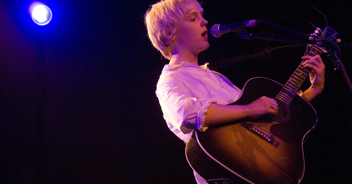 Header Banner Laura Marling