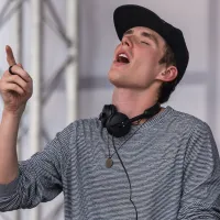 Melody - Lost Frequencies