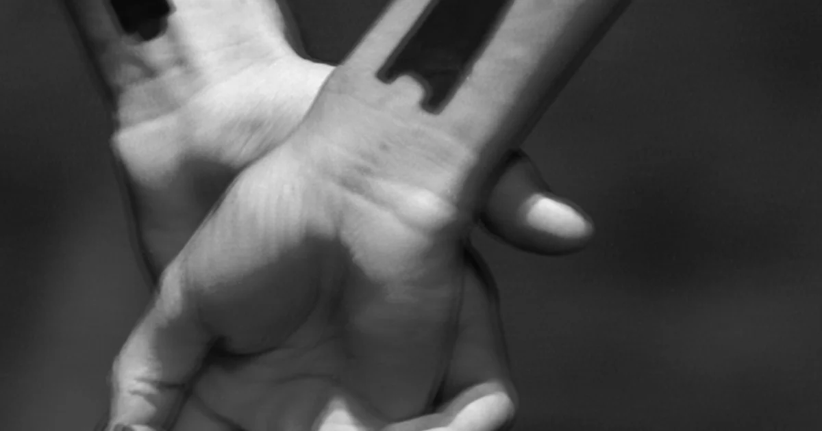 Header Banner Love Fame Tragedy