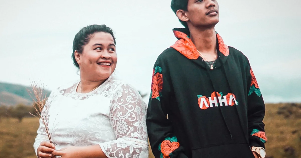 Header Banner Mace Purba