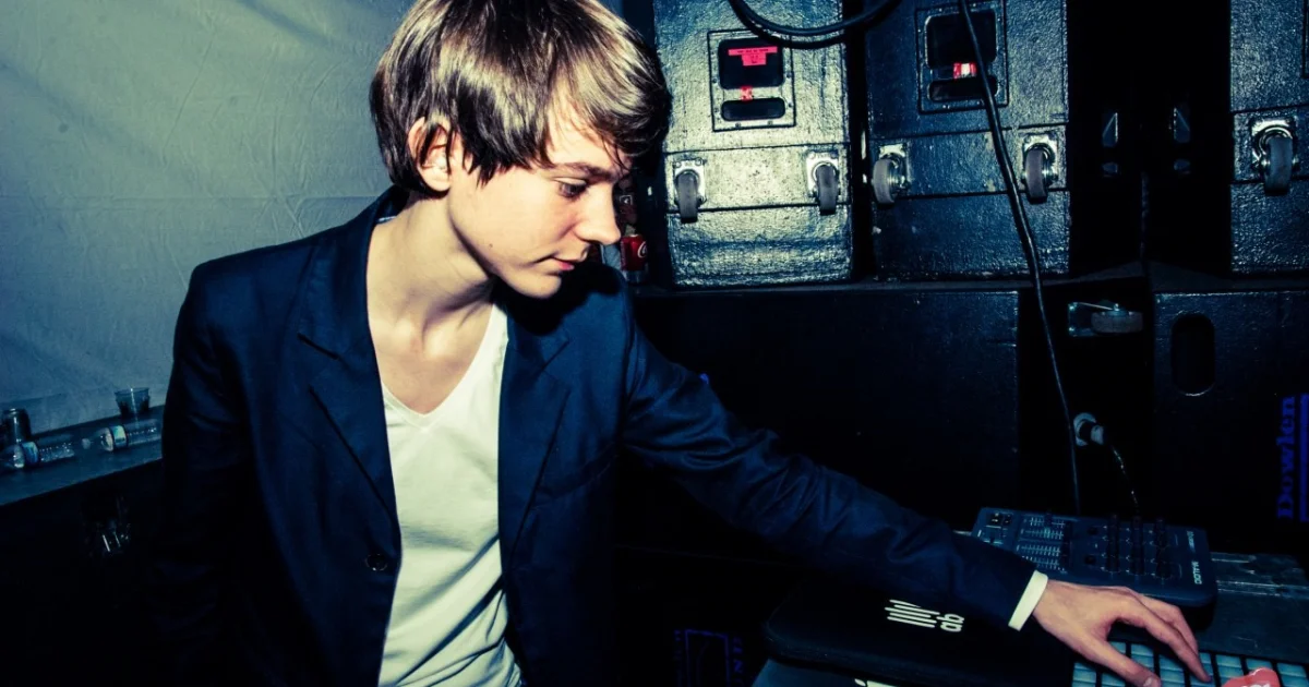 Header Banner Madeon