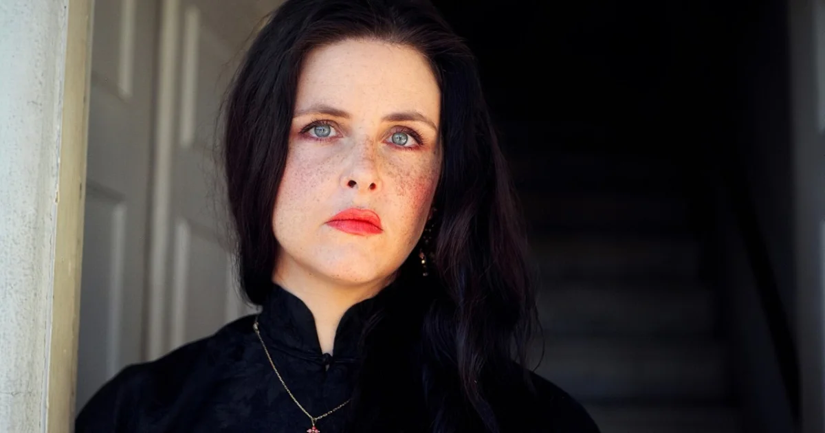 Header Banner Maria Mckee