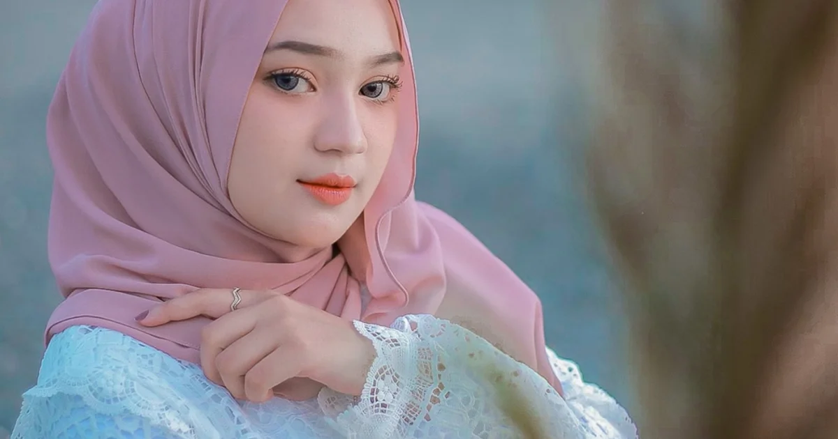 Header Banner Mira Putri