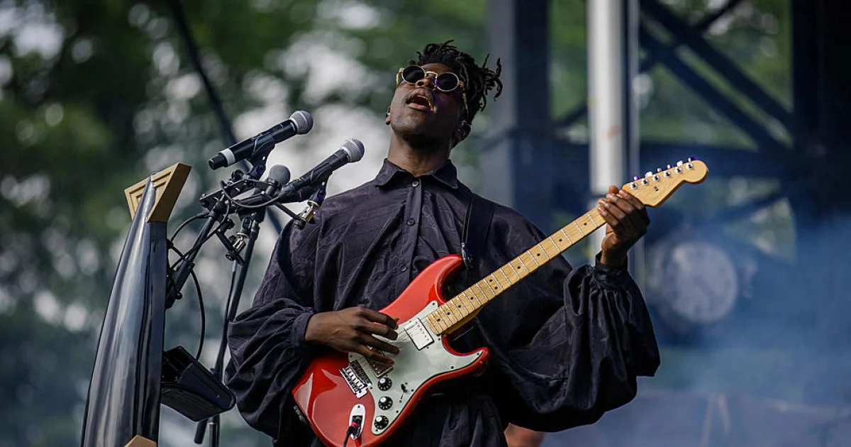 Header Banner Moses Sumney