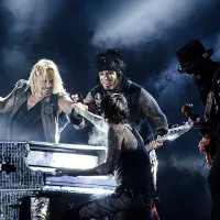 On - Motley Crue
