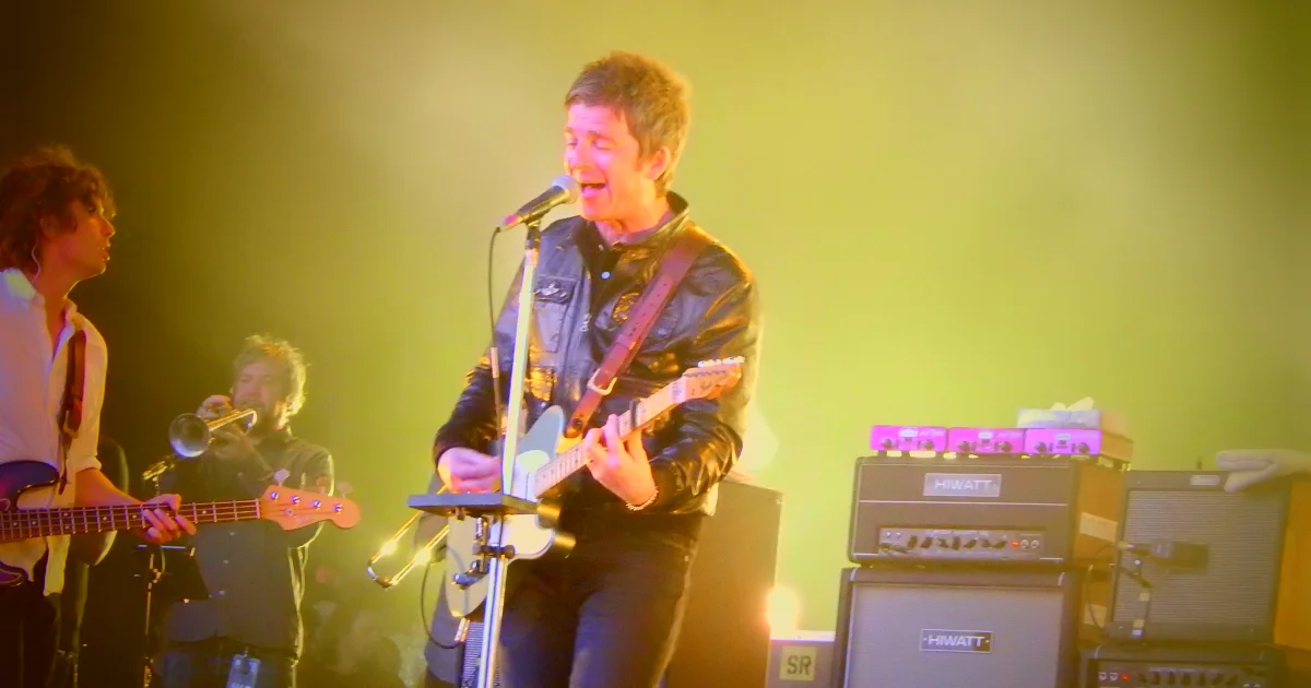 Header Banner Noel Gallagher's High Flying Birds