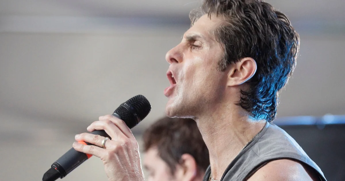 Header Banner Perry Farrell