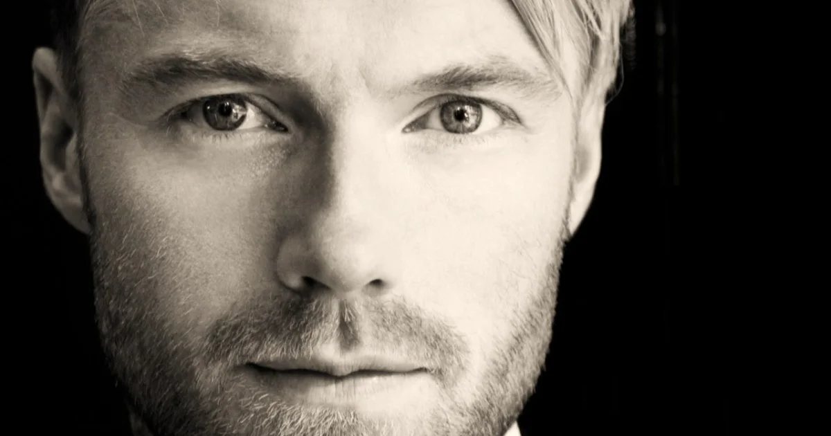 Header Banner Ronan Keating