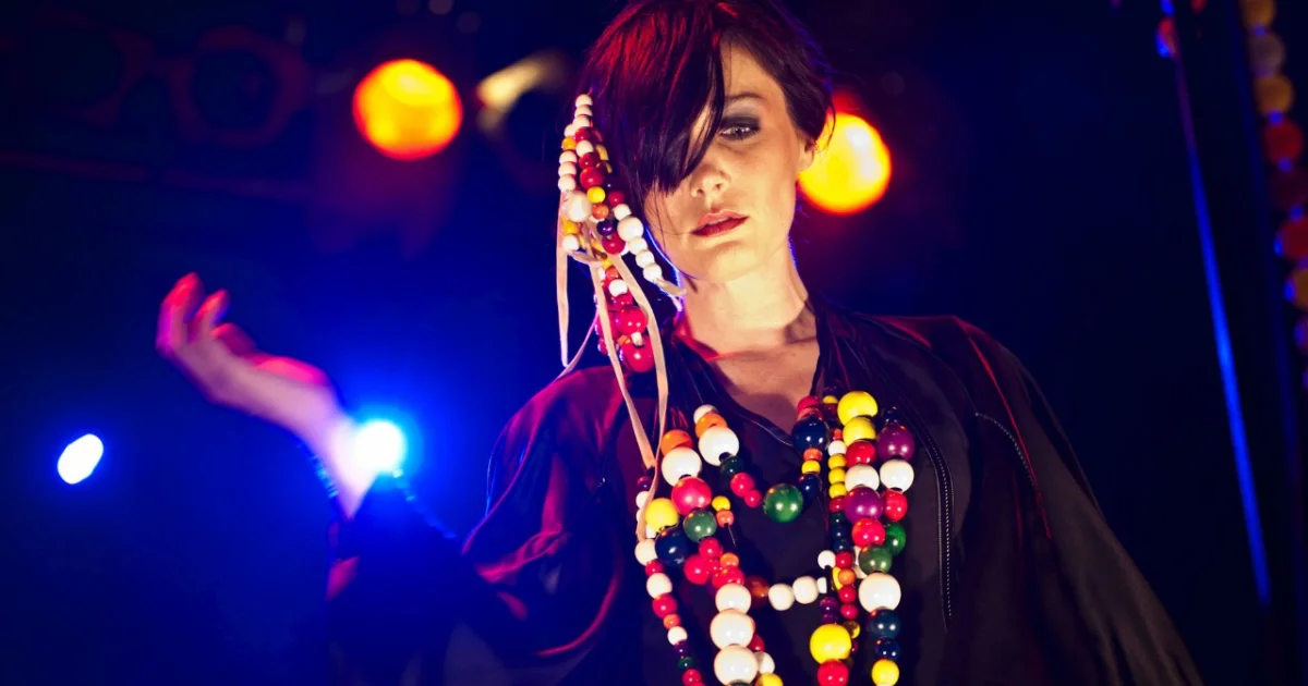 Header Banner Sarah Blasko