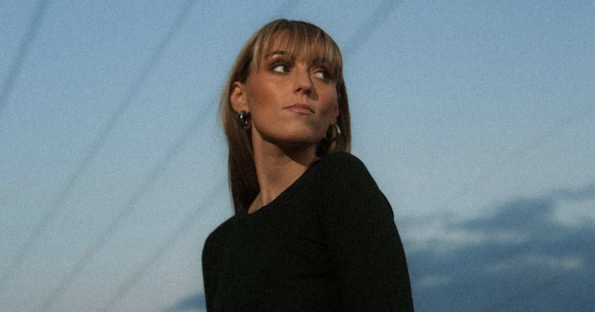 Header Banner Sasha Alex Sloan