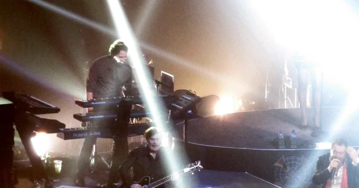 Header Banner Simple Minds