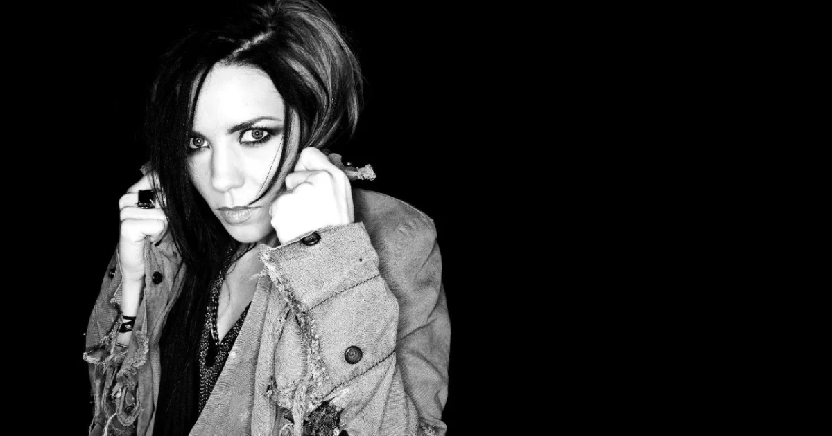 Header Banner Skylar Grey