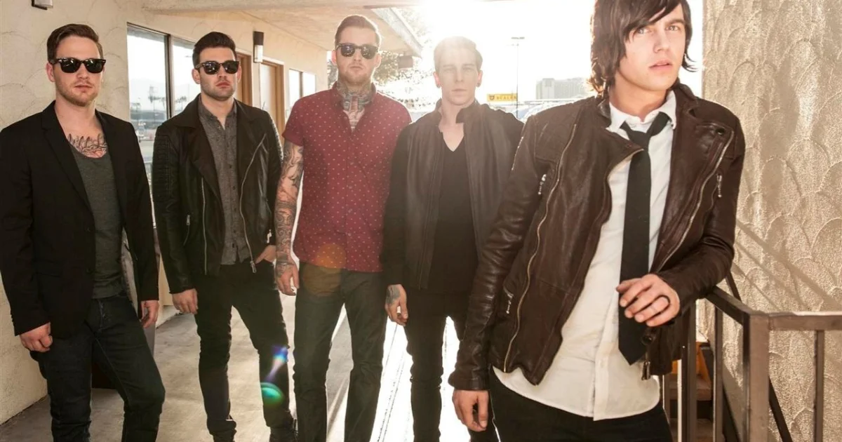 Header Banner Sleeping with Sirens