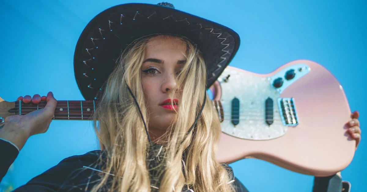 Header Banner Sophia Scott