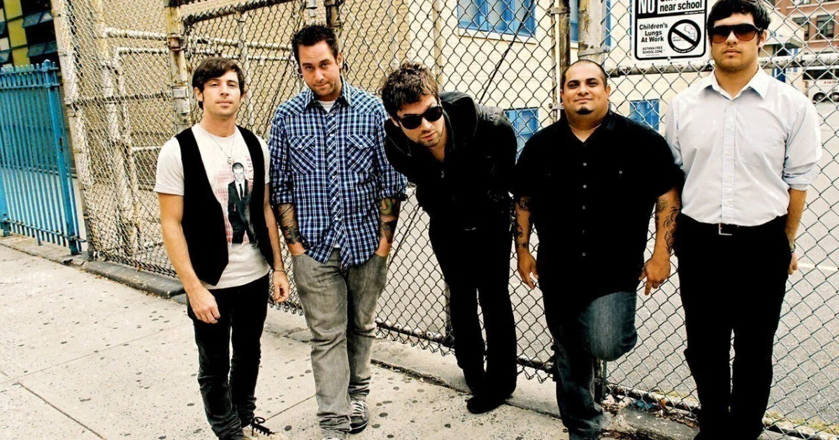 Header Banner Taking Back Sunday