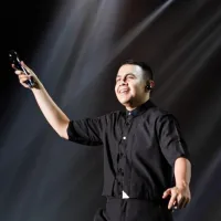 Adi Priyo - Tulus
