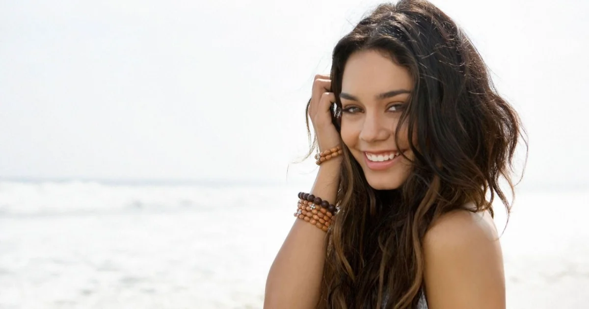 Header Banner Vanessa Hudgens