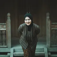 Sasine - Woro Widowati