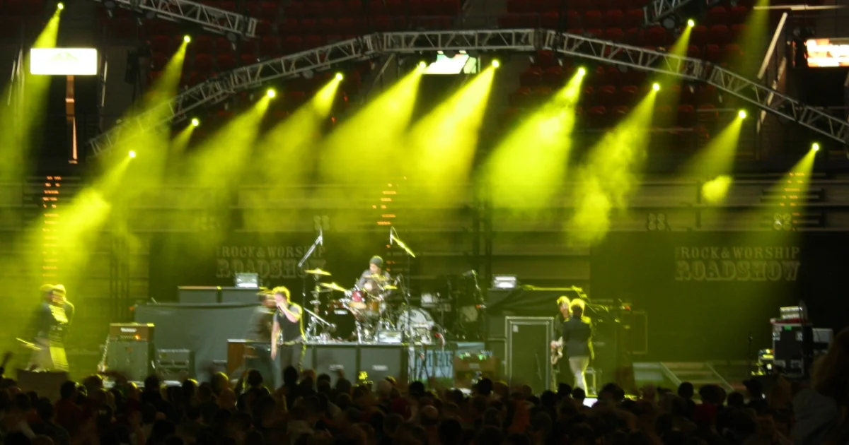 Header Banner Anthem Lights