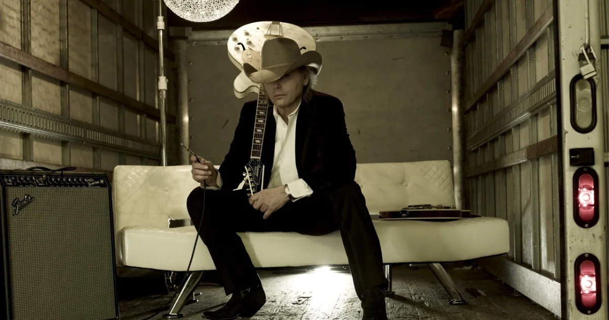 Header Banner Dwight Yoakam