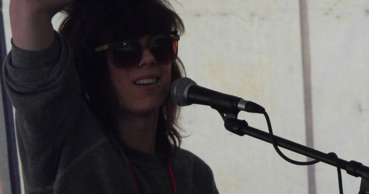 Header Banner Nevershoutnever