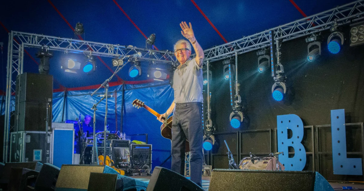 Header Banner Nick Lowe