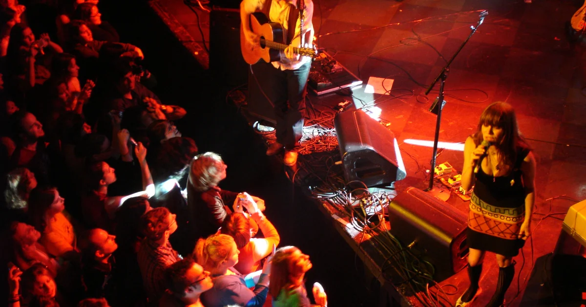 Header Banner Rilo Kiley