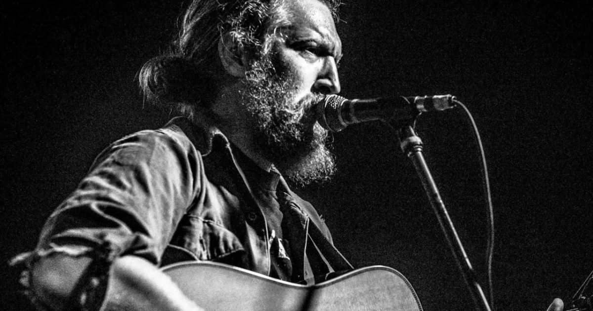 Header Banner Tyler Childers