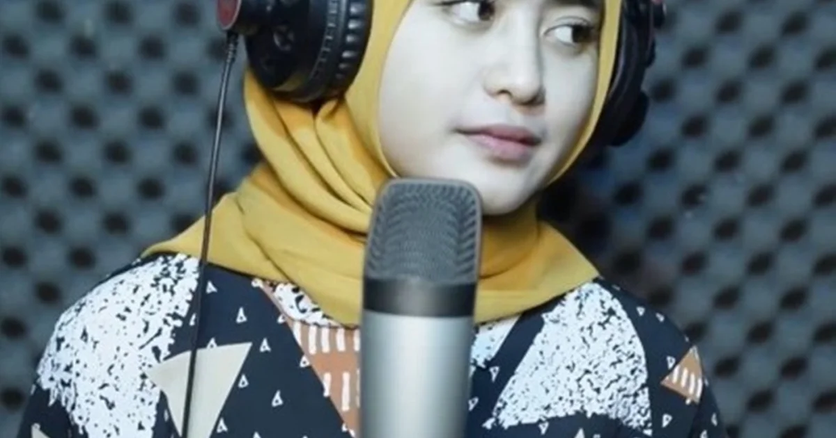 Header Banner Woro Widowati