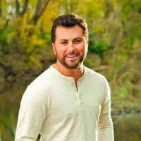 Tyler Farr