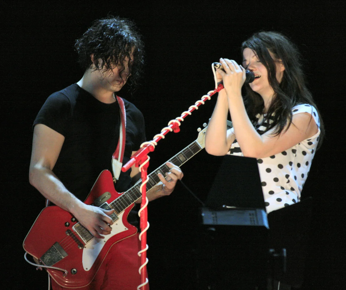 300 Mph Torrential Outpour Blues - White Stripes