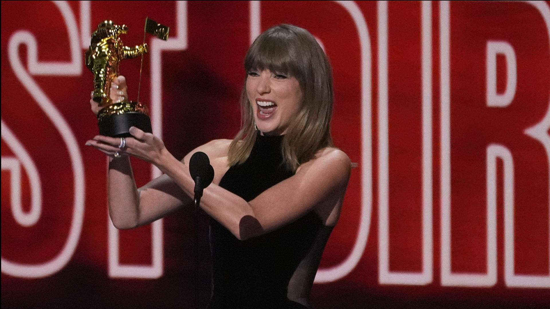 Taylor Swift Debuts Patient Zero Music Video at MTV VMAs 2026