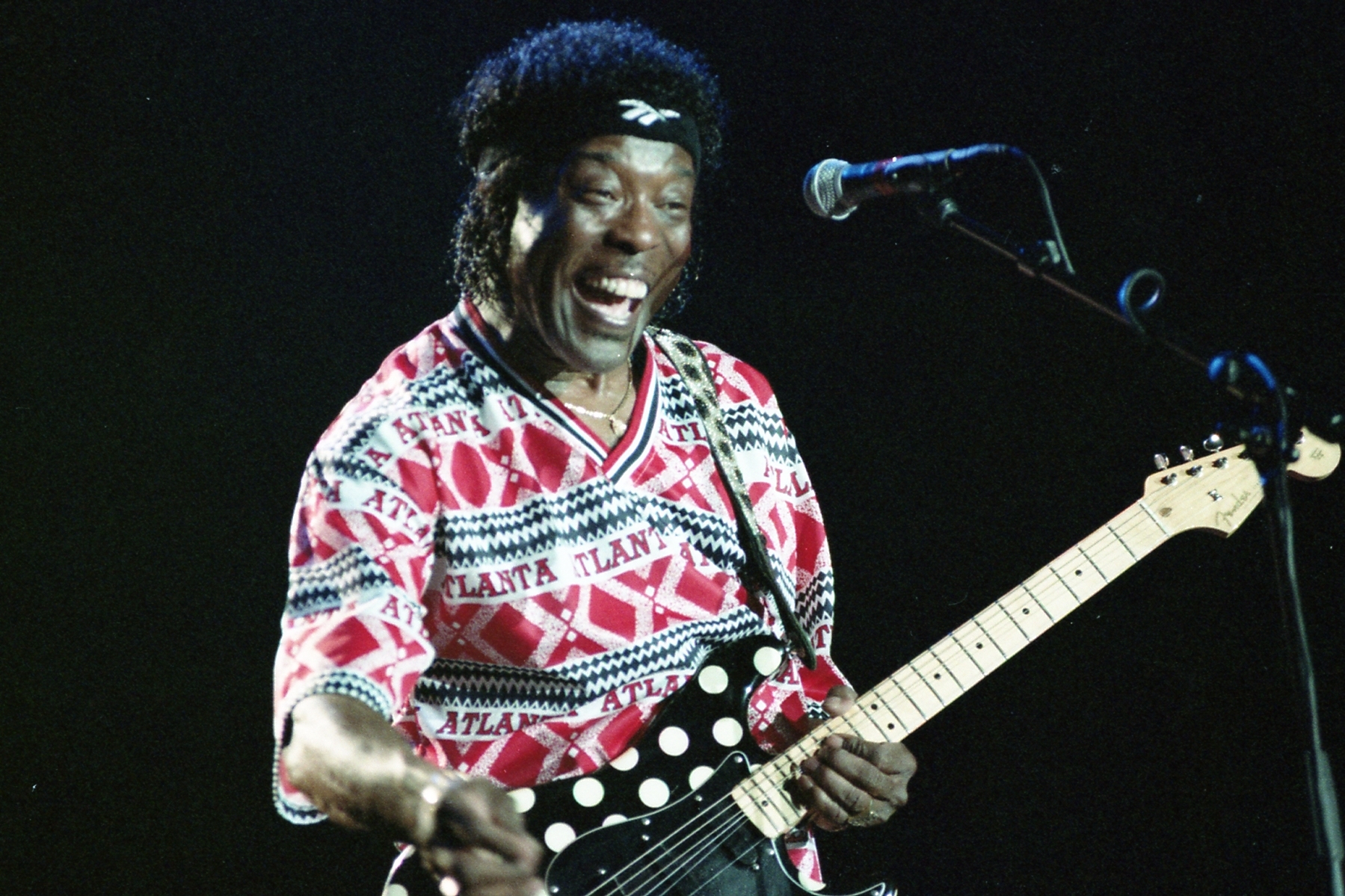 Buddy Guy Celebrates 90th Birthday at Radio City Music Hall as Generations of Blues Icons Unite on Stage