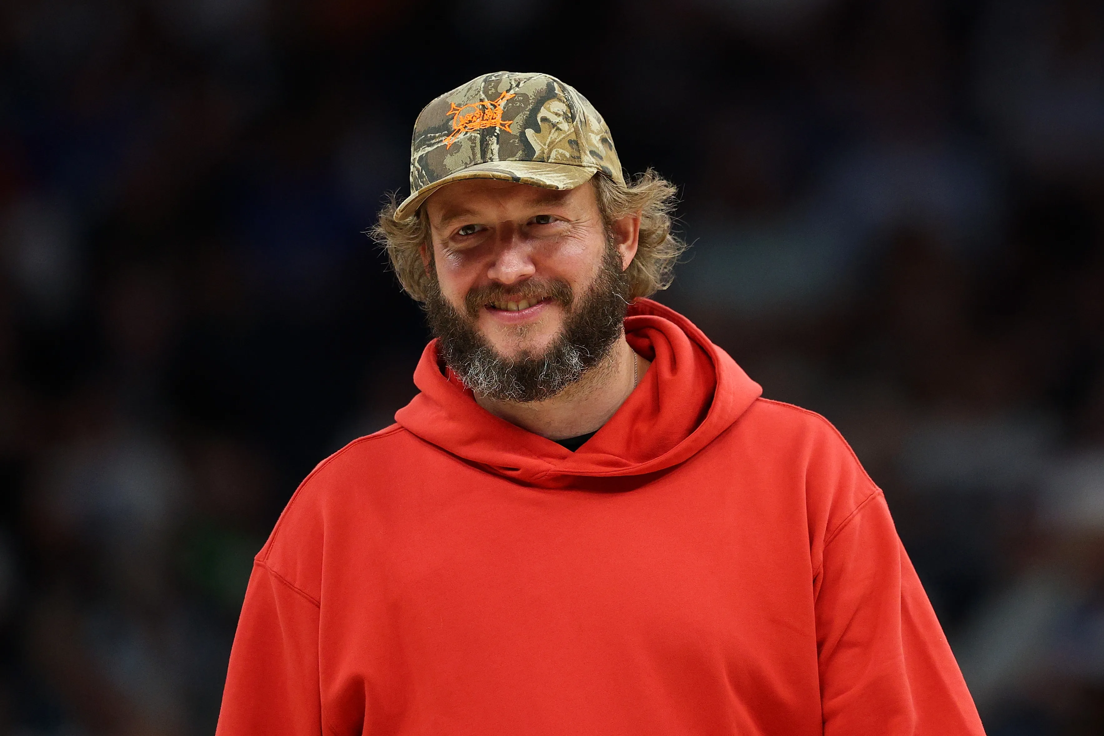 Bon Iver Made a Jingle for a Local Bar’s Meatloaf Dippers
